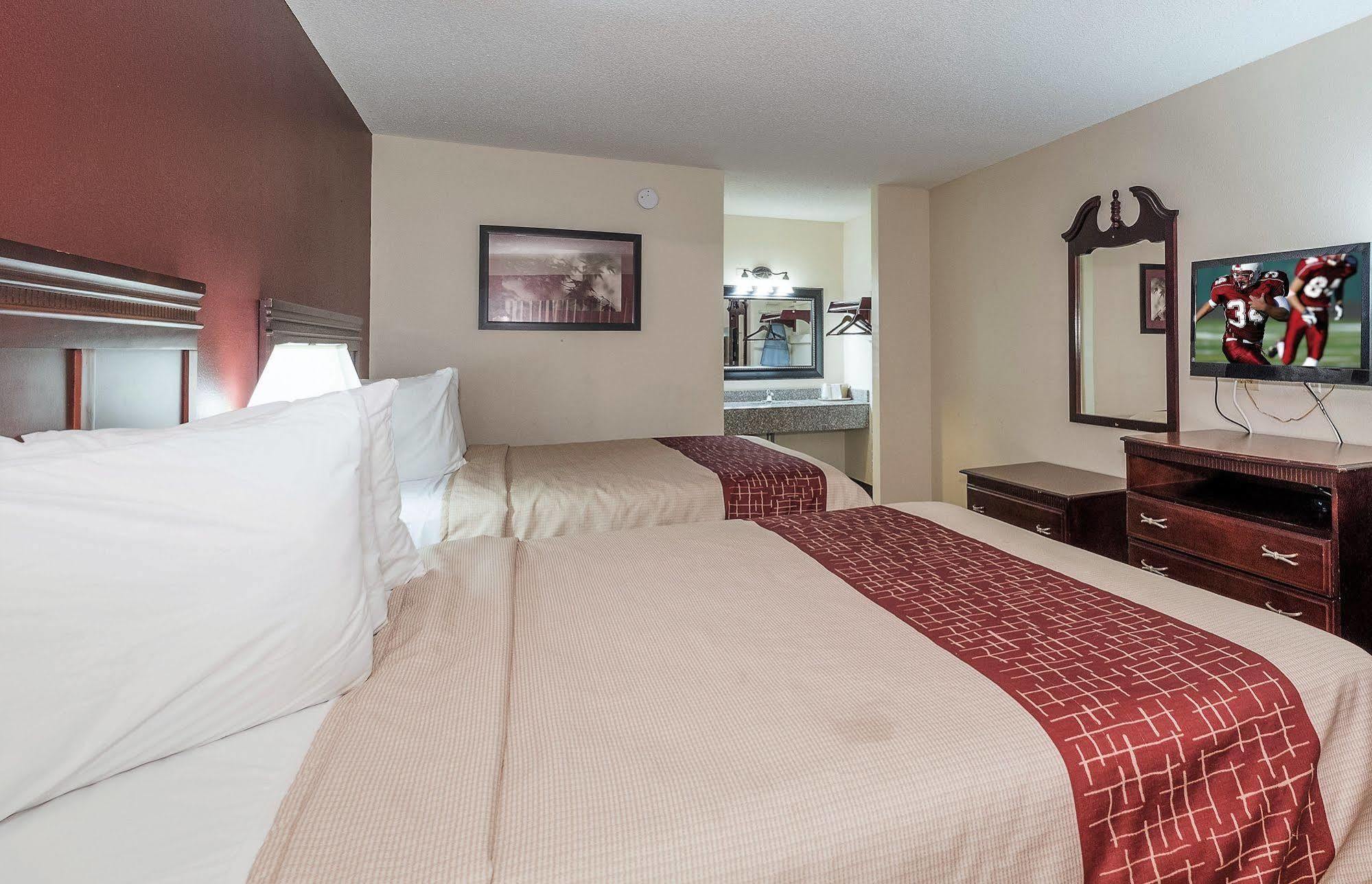 Red Roof Inn Chipley Exterior photo
